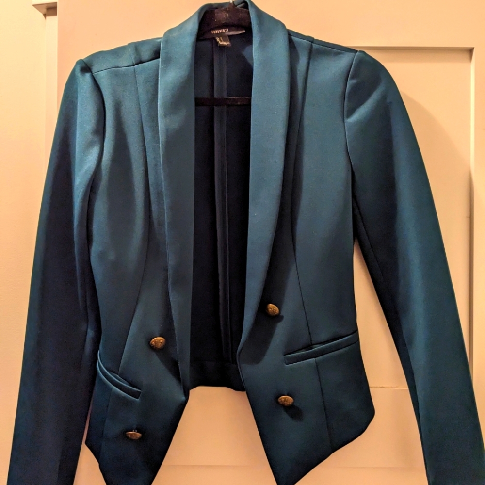 Like new green open blazer